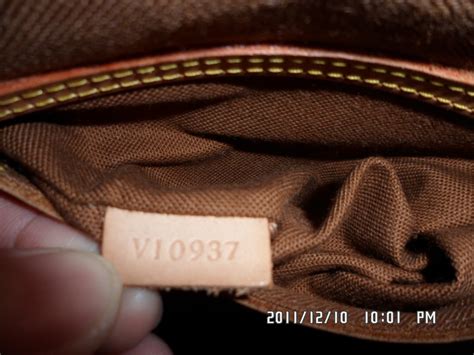 louis vuitton nummer check|how to authenticate louis vuitton.